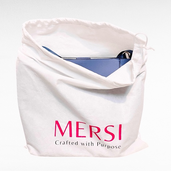 MERSI | Demi Blue Vegan Leather Modern Bucket Tote with Detachable Pouch - Picture 6 of 6